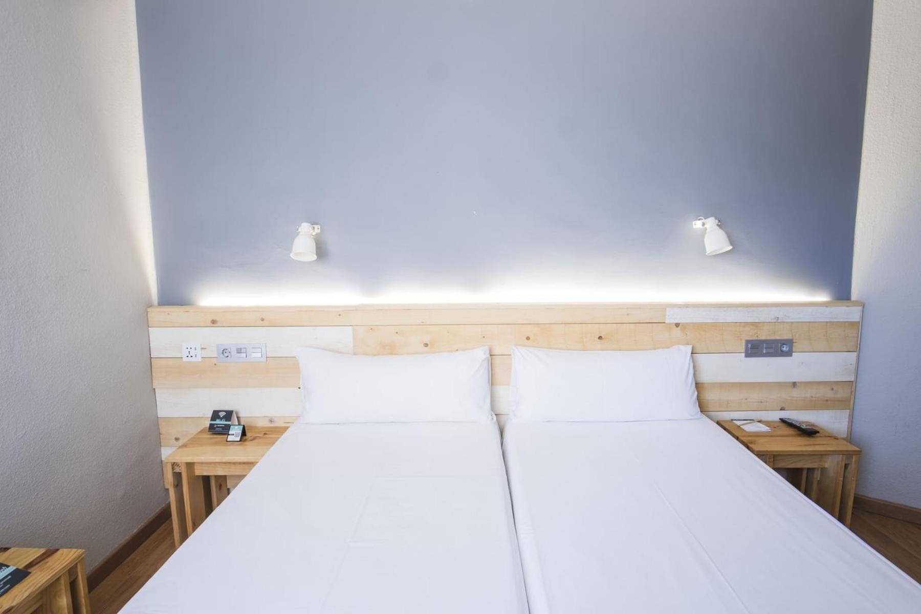 Hotel Alda Centro 蓬费拉达 外观 照片